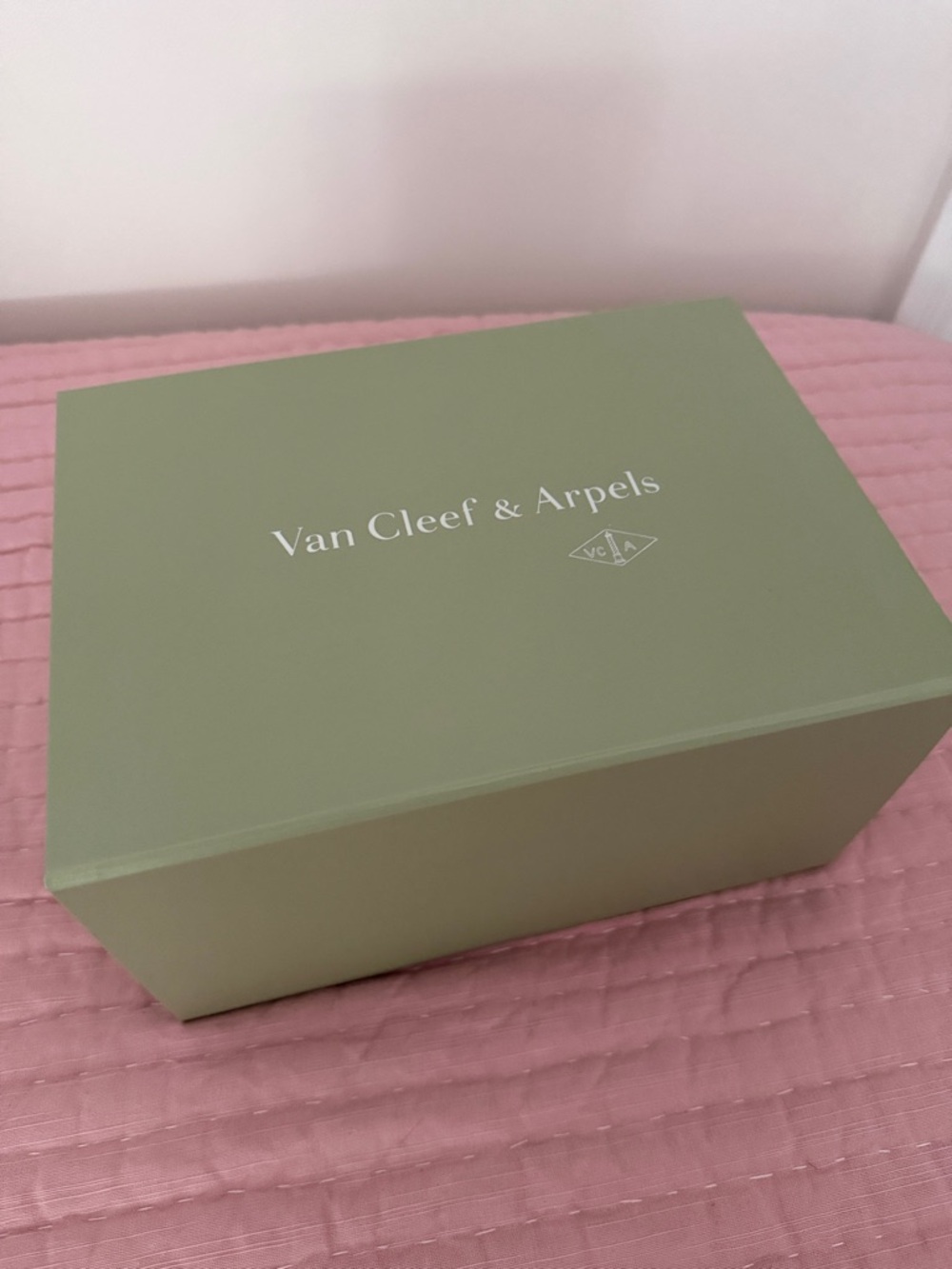 Van Cleef & Arpels Olive Green Presentation Box with White Logo